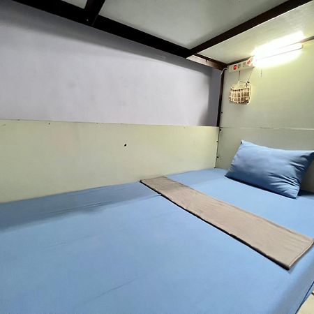 Mador Malang Dorm Hostel Eksteriør bilde