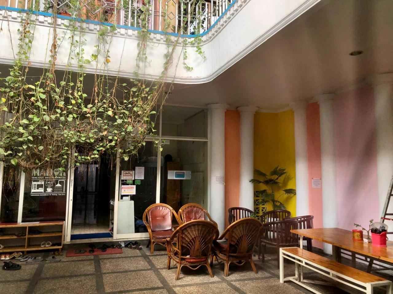 Mador Malang Dorm Hostel Eksteriør bilde